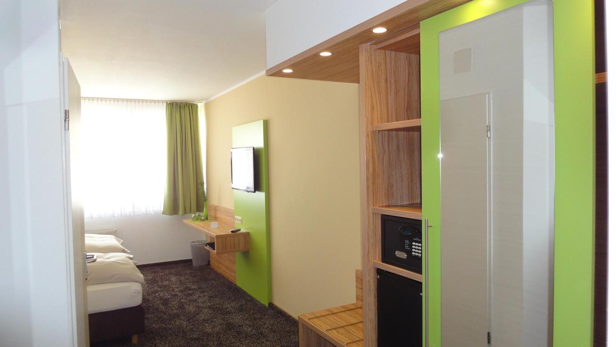 Hotel Scheidberg Wallerfangen Eksteriør billede