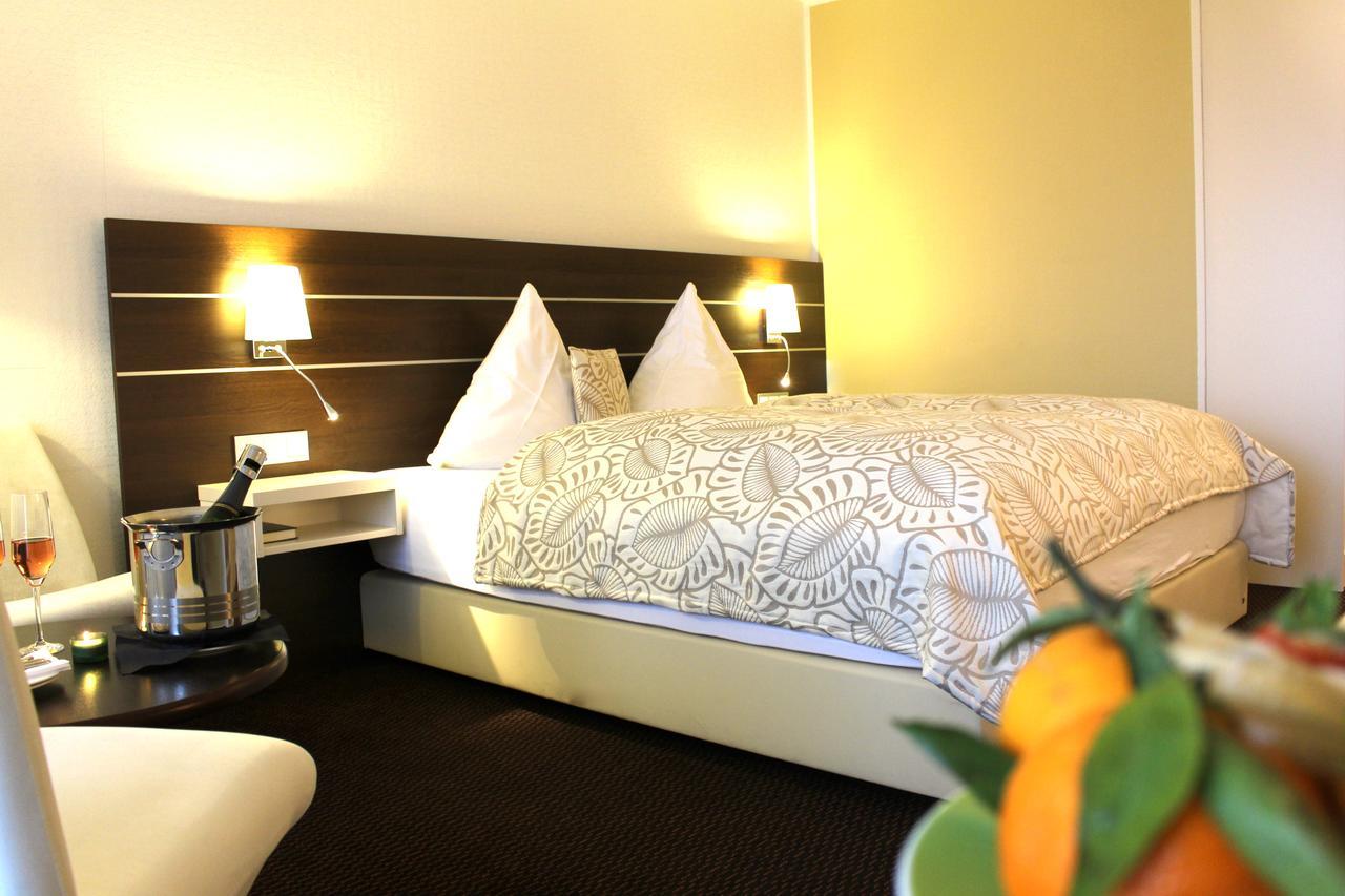 Hotel Scheidberg Wallerfangen Eksteriør billede